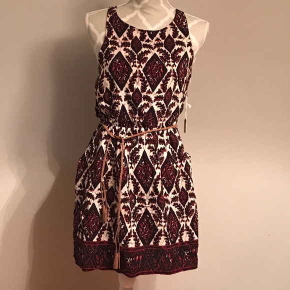 🇨🇦✨NWT✨FOREVER 21 DRESS